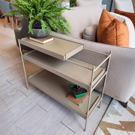 Mesa Lateral Calumma