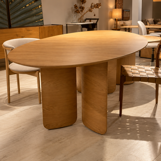 Mesa de Jantar Ambar Oval