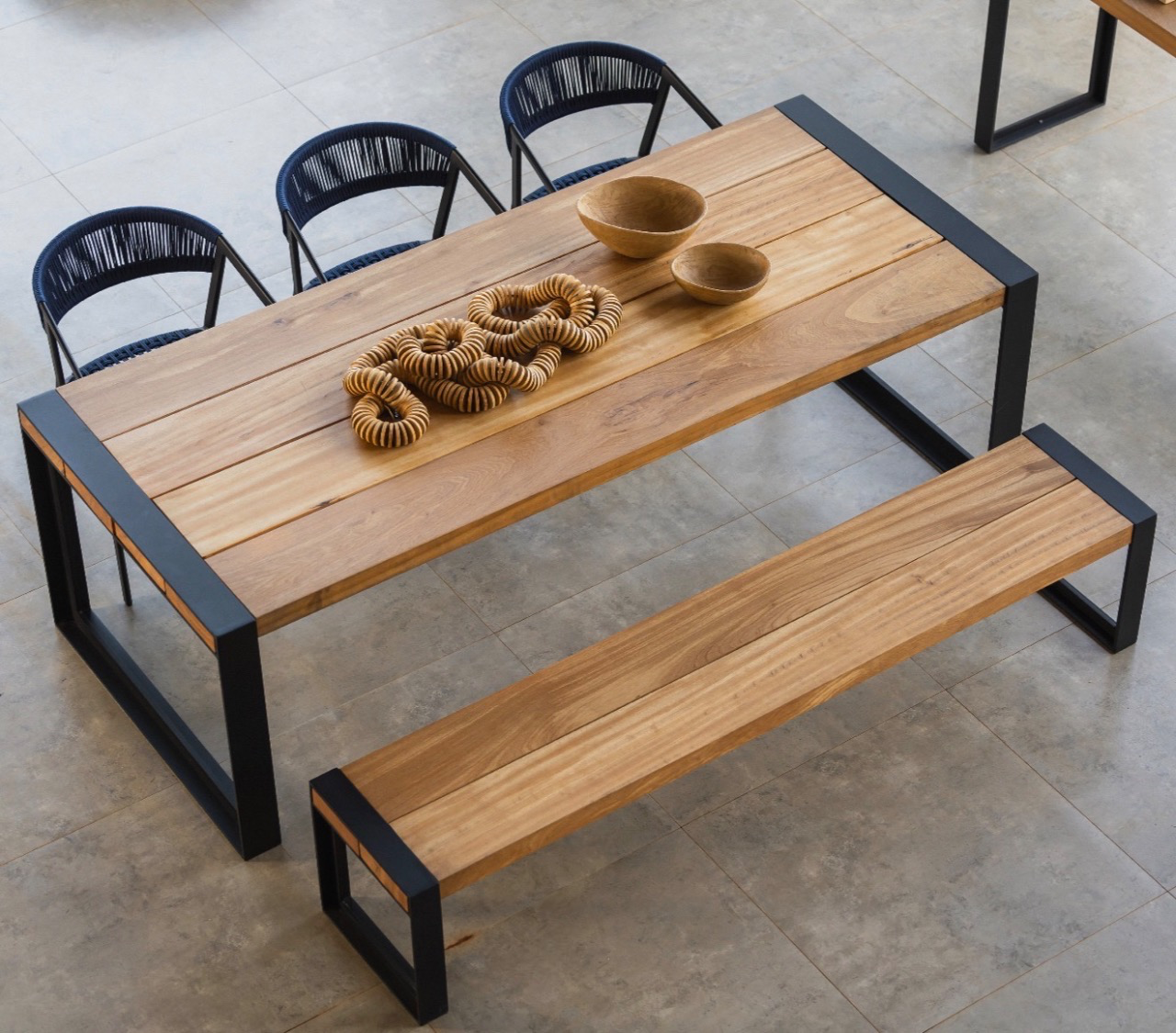 Mesa Bella 2.40m x 1.00m